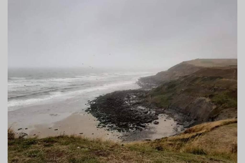Fl'heurt De Sable Au Bord De Le Portel